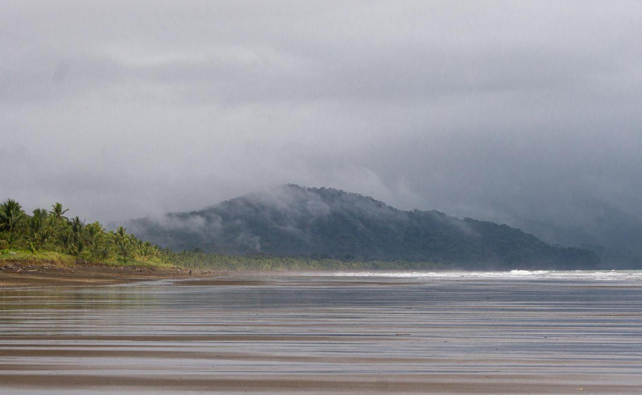 Отель Hostal Bahia Solano Herping Эль-Валье Экстерьер фото