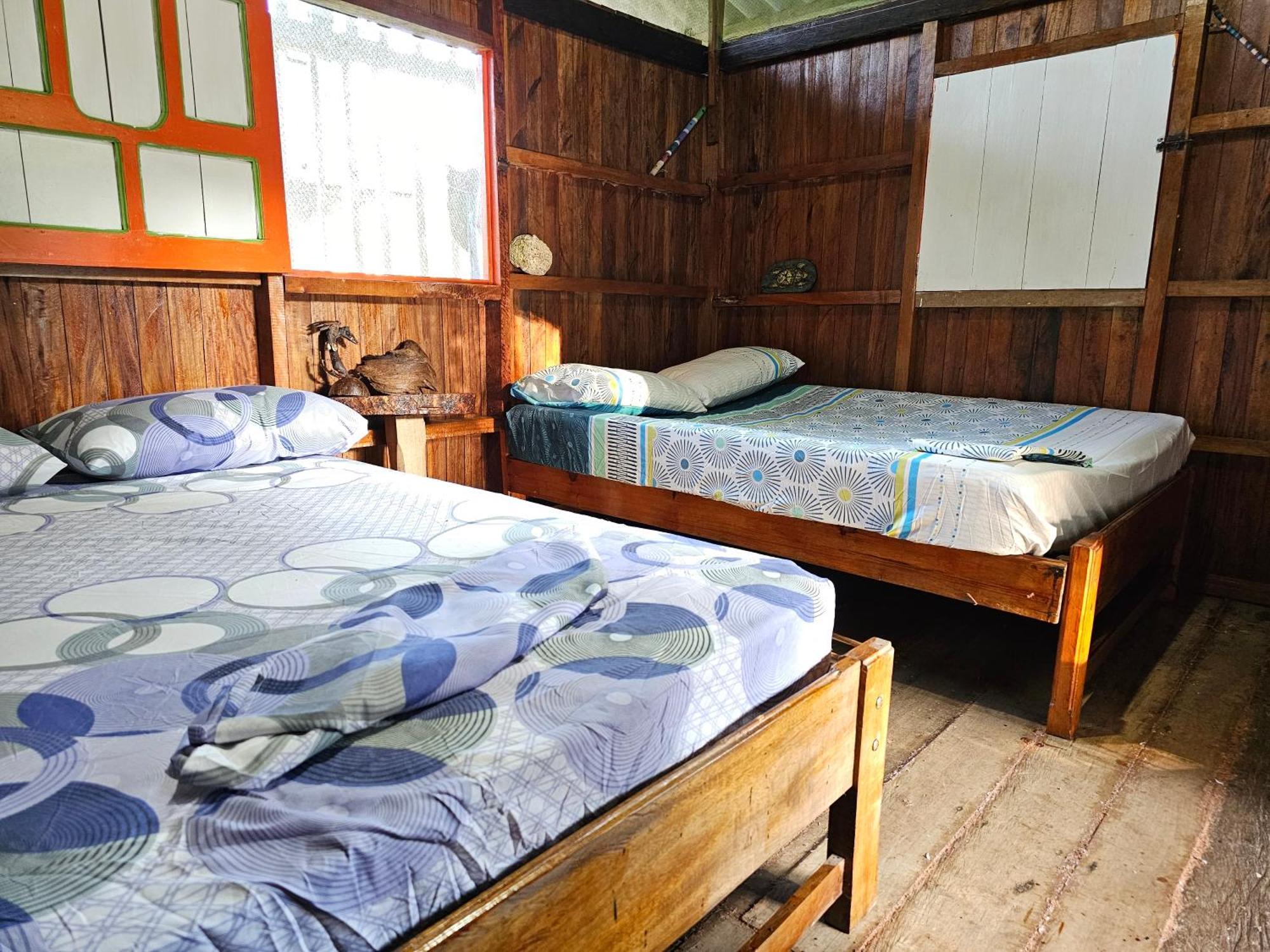 Отель Hostal Bahia Solano Herping Эль-Валье Экстерьер фото
